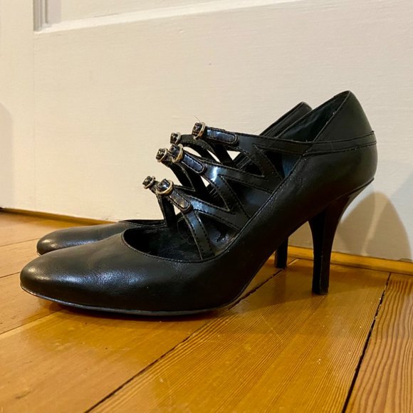 *NOT FOR SALE/SOLD* Nine West Criss Cross black pumps (Size 7 1/2) - Picture 4 of 6